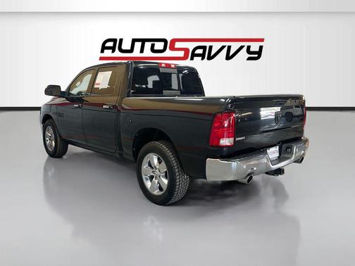 Brilliant Black Crystal Pearlcoat 2017 RAM 1500 Big Horn