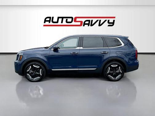 Midnight Lake Blue 2023 Kia Telluride S
