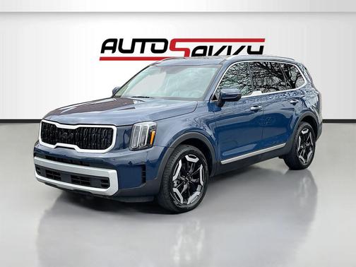 Midnight Lake Blue 2023 Kia Telluride S