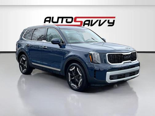 Midnight Lake Blue 2023 Kia Telluride S