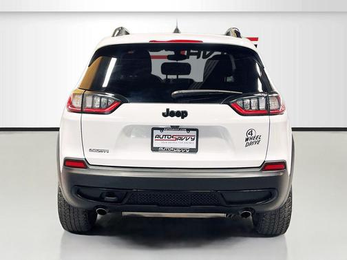 Bright White Clearcoat 2022 Jeep Cherokee X 4x4