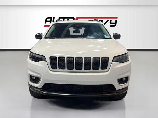 Bright White Clearcoat 2022 Jeep Cherokee X 4x4