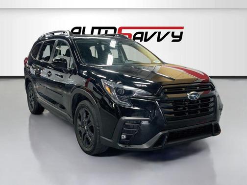 Crystal Black Silica 2024 Subaru Ascent Onyx Edition