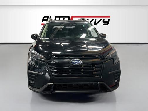 Crystal Black Silica 2024 Subaru Ascent Onyx Edition
