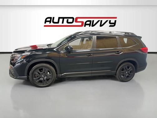 Crystal Black Silica 2024 Subaru Ascent Onyx Edition