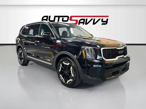 Ebony Black 2025 Kia Telluride S