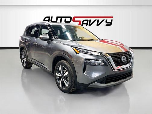 Gun Metallic 2023 Nissan Rogue SL