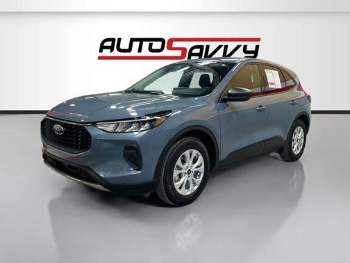 Vapor Blue Metallic 2025 Ford Escape Active