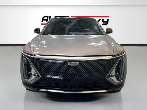 Celestial Metallic 2025 Cadillac LYRIQ Luxury