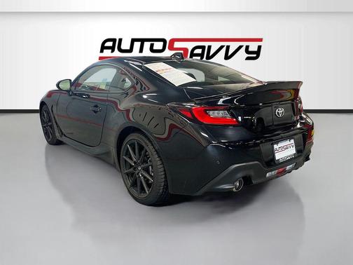 2025 Toyota GR86 Premium