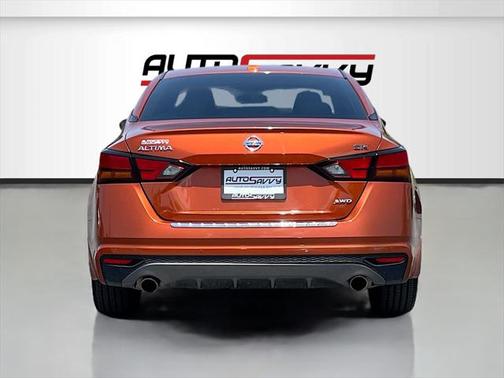 2021 Nissan Altima SR Intelligent AWD