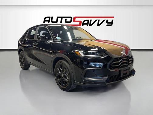 Crystal Black Pearl 2024 Honda HR-V Sport