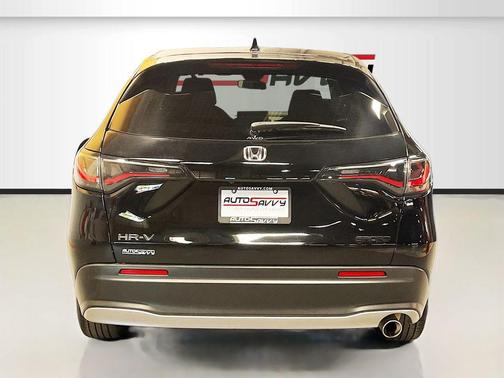 Crystal Black Pearl 2024 Honda HR-V Sport