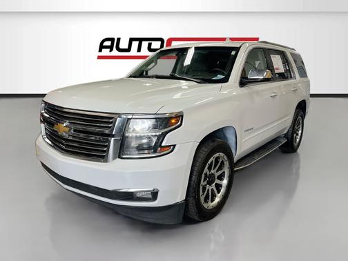 Iridescent Pearl Tricoat 2017 Chevrolet Tahoe Premier