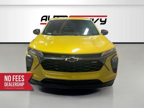 Nitro Yellow Metallic 2024 Chevrolet Trax 1RS