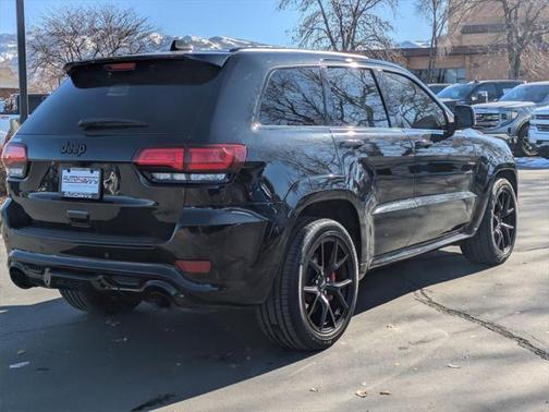 2021 Jeep Grand Cherokee SRT
