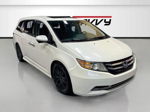White 2016 Honda Odyssey EX-L