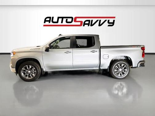 Sterling Gray Metallic 2024 Chevrolet Silverado 1500 LT