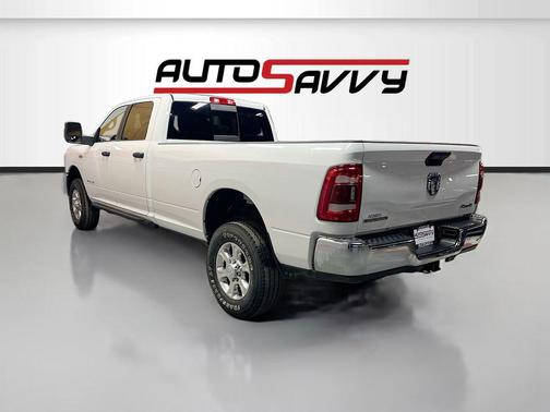 2023 RAM 2500 Big Horn Crew Cab 4x4 8' Box