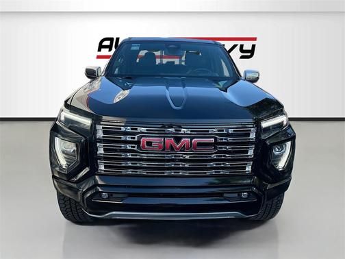 2023 GMC Canyon Denali