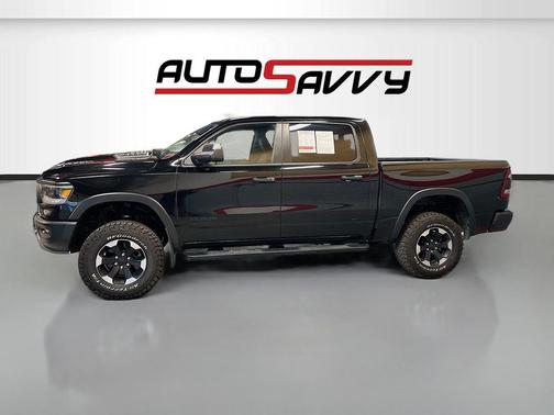 Diamond Black Crystal Pearlcoat 2021 RAM 1500 Rebel