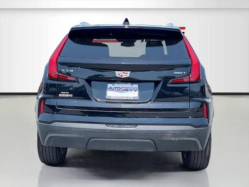 2024 Cadillac XT4 Luxury
