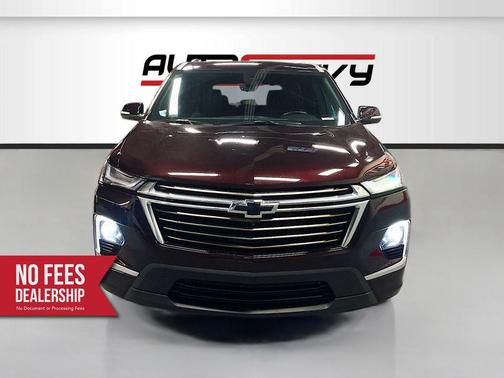 Black Cherry Metallic 2022 Chevrolet Traverse High Country