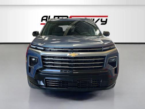 Lakeshore Blue Metallic 2025 Chevrolet Traverse High Country