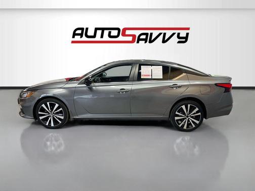 Gun Metallic 2022 Nissan Altima SR Intelligent AWD