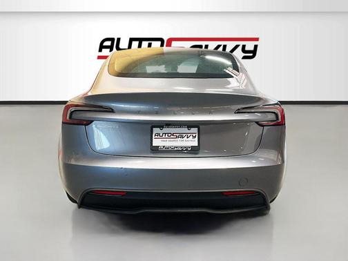 Gray 2025 Tesla Model 3 Long Range