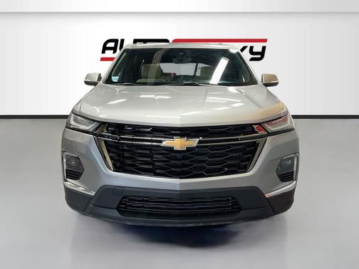 Sterling Gray Metallic 2023 Chevrolet Traverse Premier