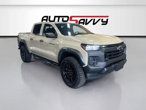 Sand Dune Metallic 2024 Chevrolet Colorado Trail Boss