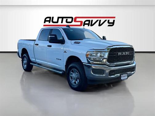 2023 RAM 2500 Big Horn Crew Cab 4x4 6'4' Box