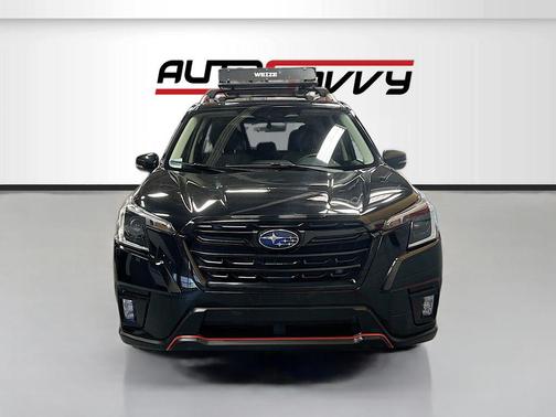Crystal Black Silica 2024 Subaru Forester Sport