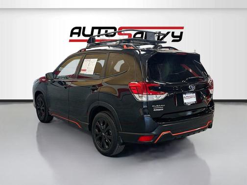 Crystal Black Silica 2024 Subaru Forester Sport