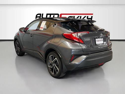 Magnetic Gray Metallic 2022 Toyota C-HR Limited