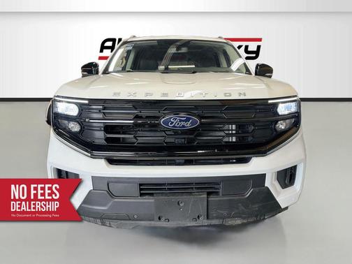 Oxford White 2025 Ford Expedition Active