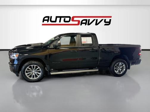 Diamond Black Crystal Pearlcoat 2019 RAM 1500 Rebel