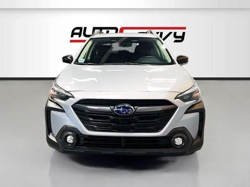 Ice Silver Metallic 2025 Subaru Outback Premium