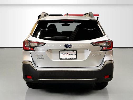 Ice Silver Metallic 2025 Subaru Outback Premium