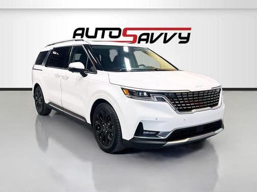Snow White Pearl 2022 Kia Carnival SX Prestige