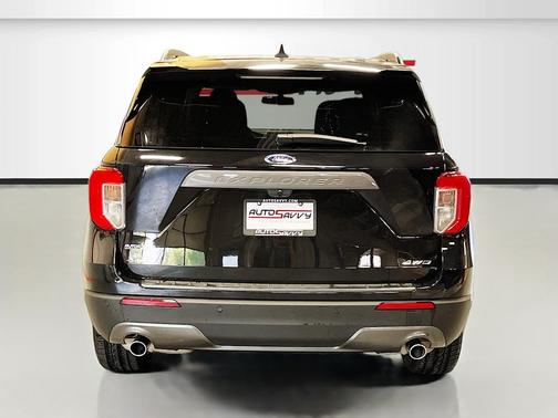 Black Metallic 2023 Ford Explorer XLT