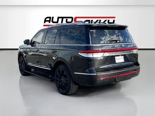 2024 Lincoln Navigator Reserve