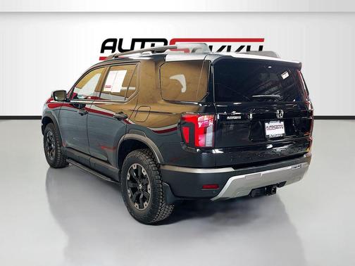 Crystal Black Pearl 2026 Honda Passport AWD TrailSport Elite