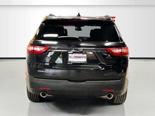 Mosaic Black Metallic 2019 Chevrolet Traverse LT Leather