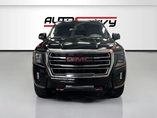 2024 GMC Yukon XL 4WD AT4