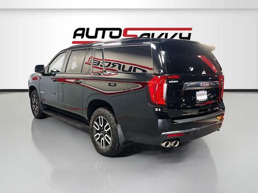 2024 GMC Yukon XL 4WD AT4