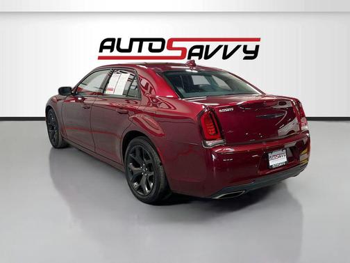 2022 Chrysler 300 Touring