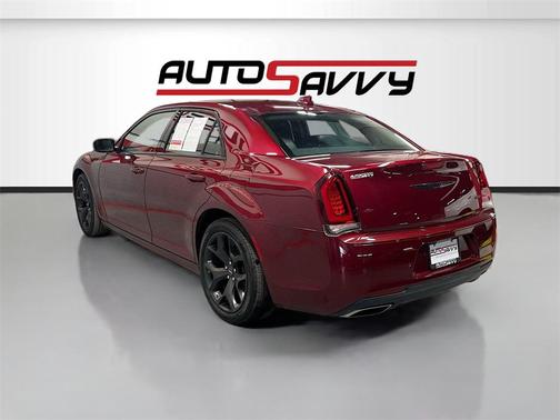 2022 Chrysler 300 Touring