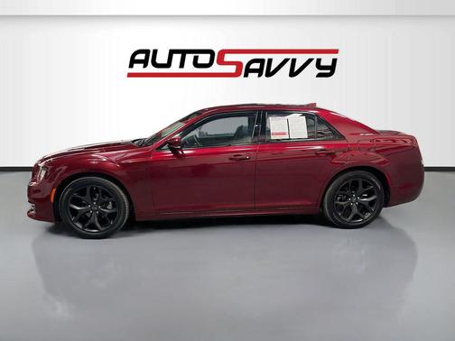 2022 Chrysler 300 Touring